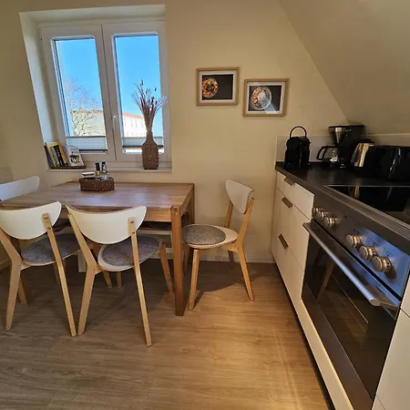 Kuestenglueck 3 Modernes Maisonette-apartment Mit Meerblick & Kickerspass - 200m Zum & Baecker *