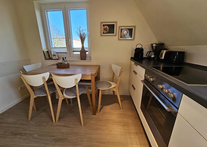 Kuestenglueck 3 Modernes Maisonette-apartment Mit Meerblick & Kickerspass - 200m Zum & Baecker *